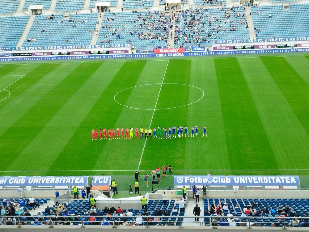 Nu ne meritați!. Cum au protestat fanii lui FC U Craiova la meciul cu  Hermannstadt