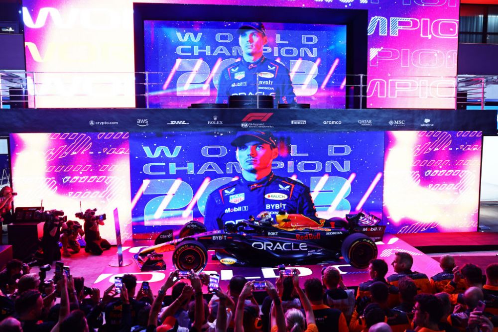 Max Verstappen, campion mondial pentru a treia oară consecutiv! A câștigat titlul la Marele Premiu de Formula 1 din Qatar, cursa sprint, deși nu a terminat pe primul loc _6