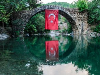 
	(P) Antalya, Bodrum sau Kusadasi? Tu ce destinație ai alege pentru o vacanță în Turcia?
