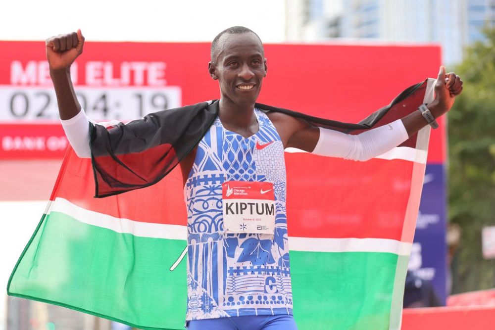 Vali Tomescu, expert în maraton, lămurește pentru Sport.ro recordul mondial stabilit la Chicago de Kelvin Kiptum, dar are și semne de întrebare după ce a analizat explicațiile antrenorului sportivului kenyan_18