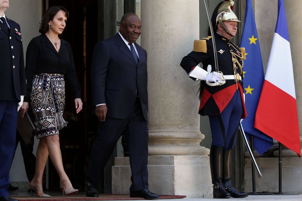Cum arată Sylvia, soția franțuzoaică a dictatorului Ali Bongo, trimisă astăzi în închisoare de junta militară din Gabon_8
