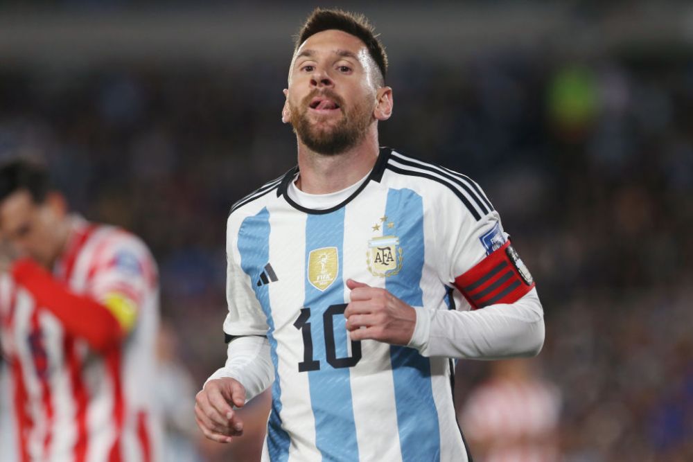Messi, în centrul unui scandal în Argentina! A fost scuipat în timpul jocului de un fost coleg de la Barcelona + reacția starului_1