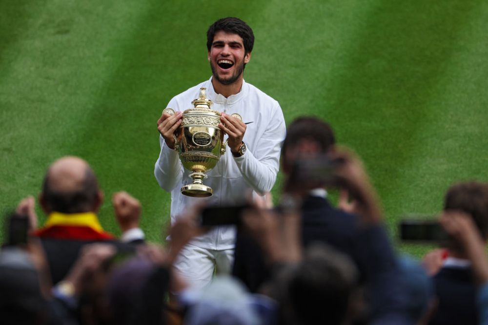 Premiat după Wimbledon! Carlos Alcaraz s-a pozat cu o geantă în valoare de 1 milion de euro_31