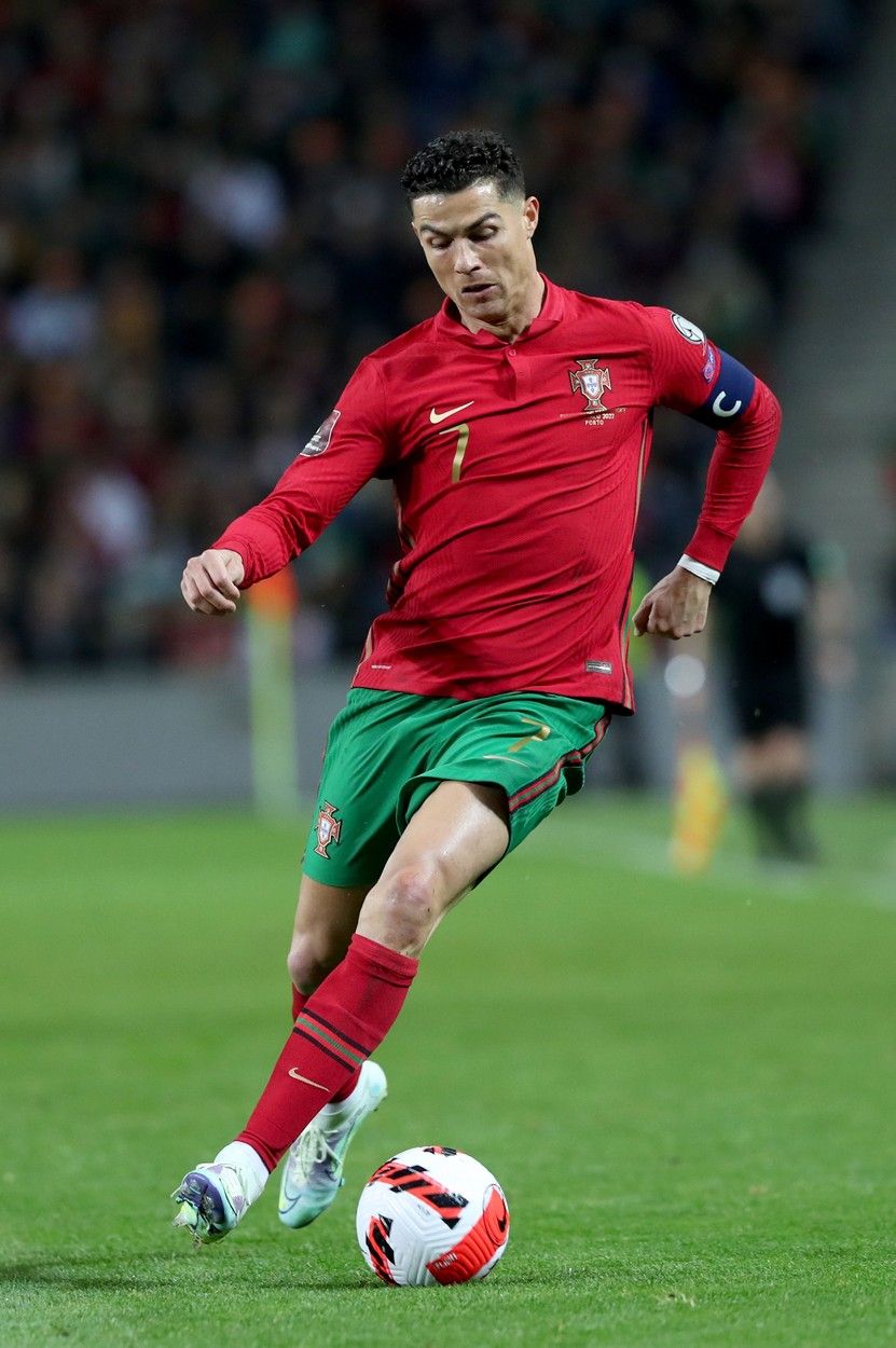 Marius Niculae, despre colegul de cameră Cristiano Ronaldo: „Avea tupeu de mic, se uita tot timpul în oglindă și exagera cu flotările și abdomenele”. Ce mânca portughezul_24