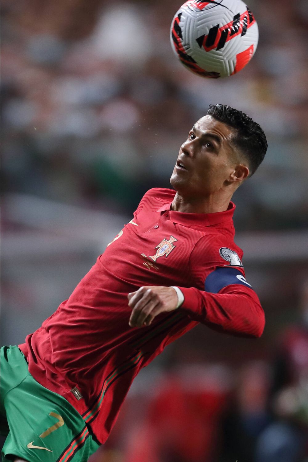 Marius Niculae, despre colegul de cameră Cristiano Ronaldo: „Avea tupeu de mic, se uita tot timpul în oglindă și exagera cu flotările și abdomenele”. Ce mânca portughezul_32