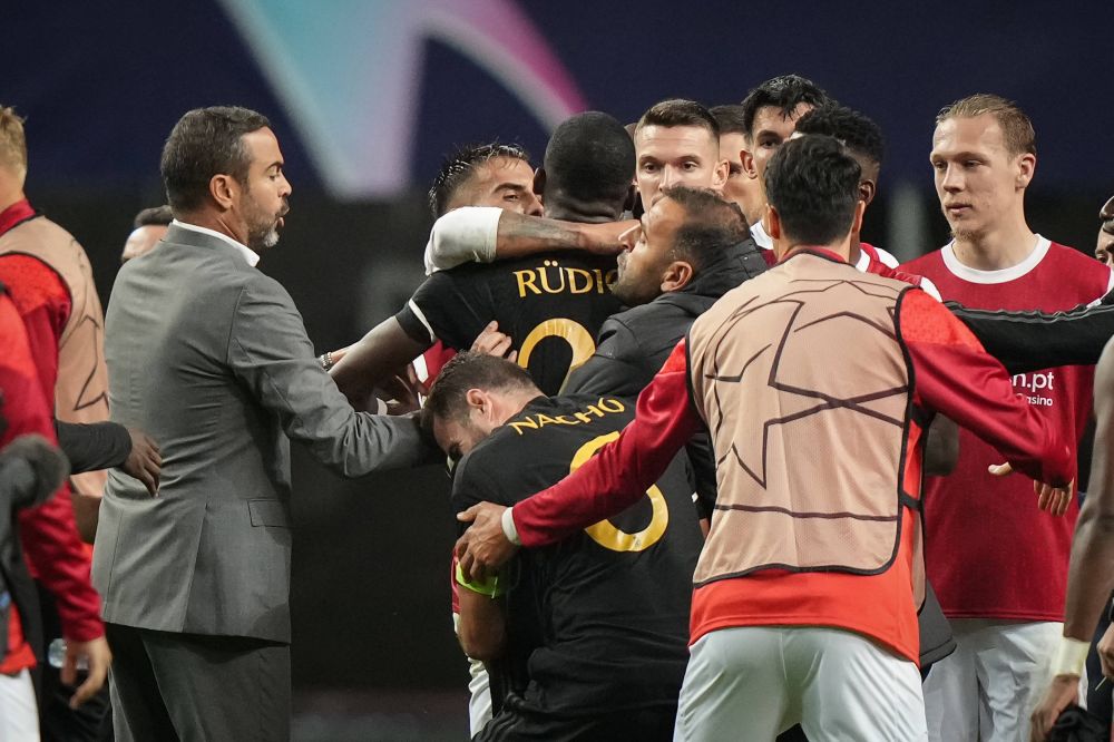 Scandal după Braga - Real între Rudiger și un antrenor: "A fost nevoie să-l țină 10 oameni!"_3