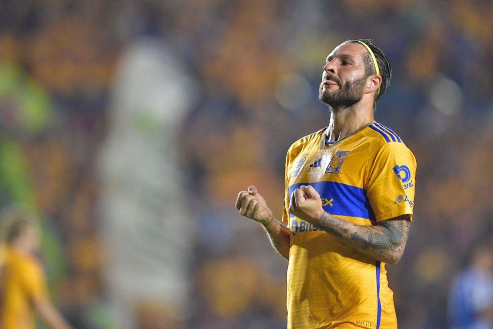 E gitan, a jucat pentru Franța, e legendă în Mexic și a anunțat că se retrage din fotbal la 39 de ani!_6