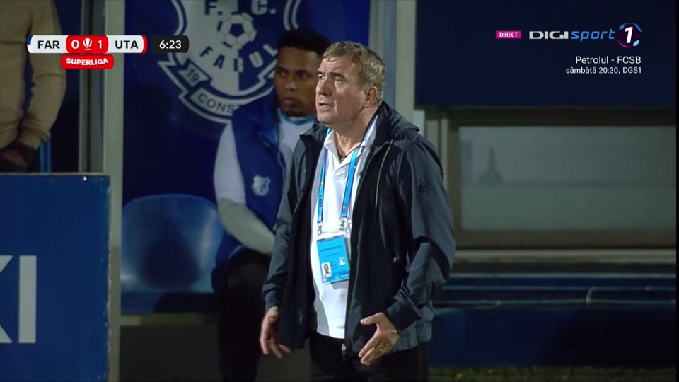 Reacția nervoasă a lui Gică Hagi după primul gol marcat de UTA Arad. Nu s-a mai abținut și a țipat la un jucător_7
