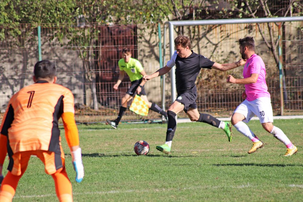 Andrei Nicolescu și-a căutat inspirația la un meci "de cartier". Unde a fost surprins președintele lui Dinamo în weekend_13