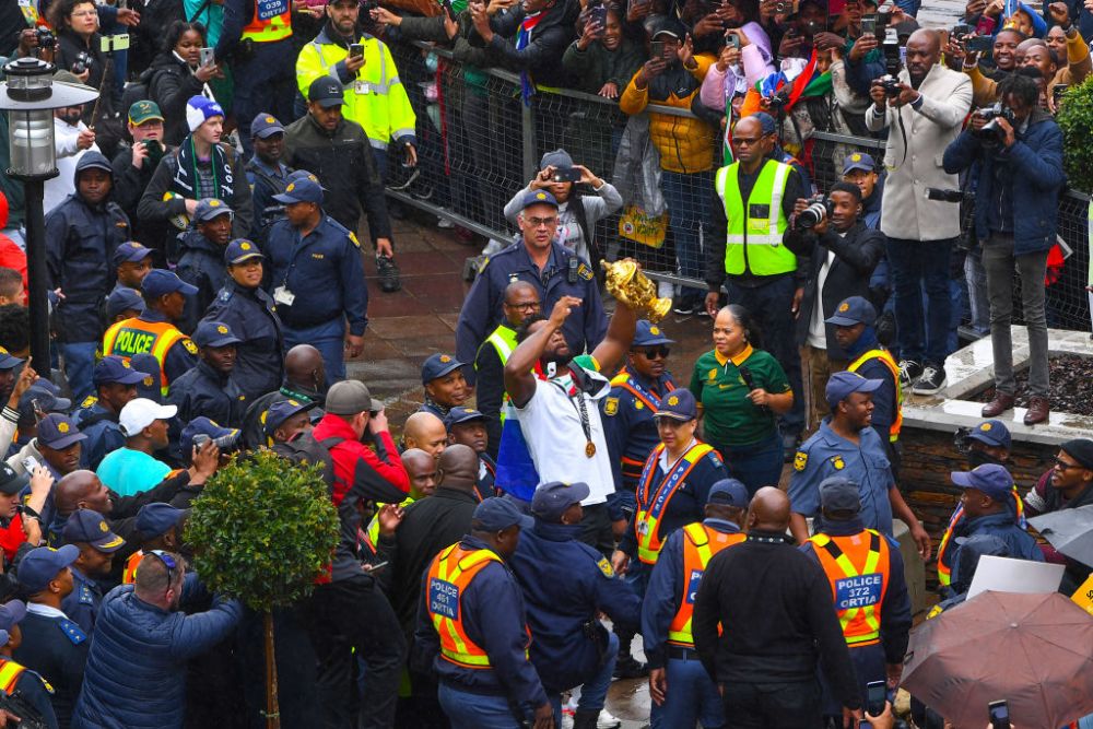 Nebunie în Africa de Sud! Campionii mondiali au fost primiți ca niște adevărați eroi_3
