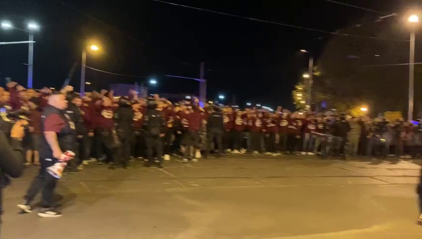 Suporterii Rapidului s-au strâns în Ghencea! Atmosferă nebună înainte de meciul cu CSA Steaua_3