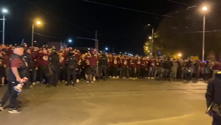 Suporterii Rapidului s-au strâns în Ghencea! Atmosferă nebună înainte de meciul cu CSA Steaua_4