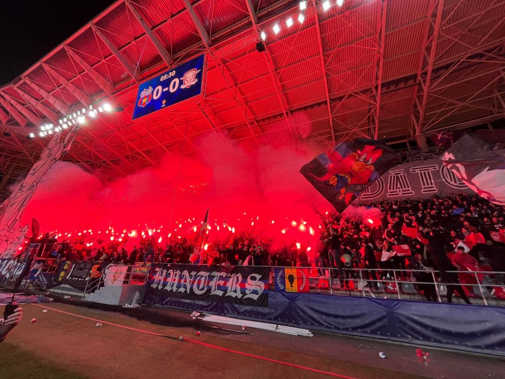Atmosferă incendiară în Ghencea! Fanii Stelei au pregătit un show pirotehnic pentru derby-ul cu Rapid_12