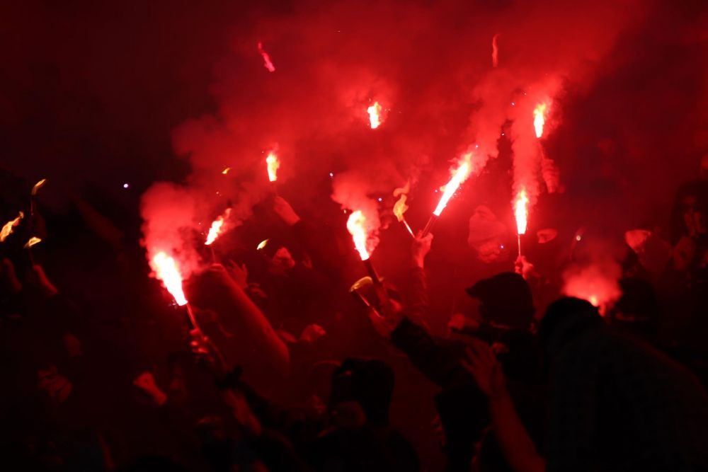 Atmosferă incendiară în Ghencea! Fanii Stelei au pregătit un show pirotehnic pentru derby-ul cu Rapid_14