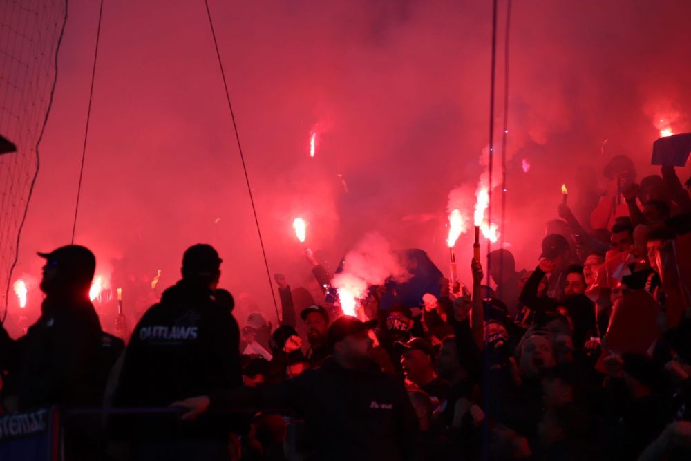 Atmosferă incendiară în Ghencea! Fanii Stelei au pregătit un show pirotehnic pentru derby-ul cu Rapid_4