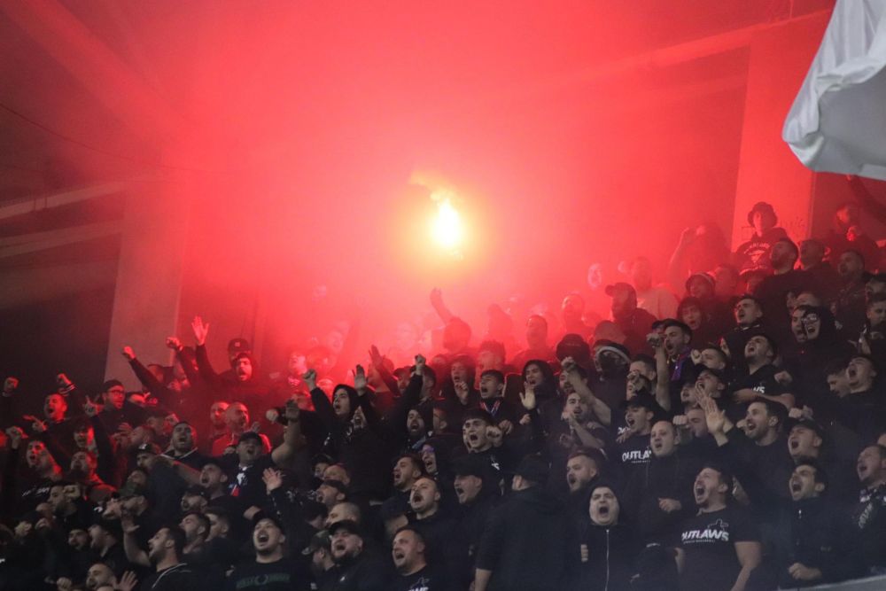 Atmosferă incendiară în Ghencea! Fanii Stelei au pregătit un show pirotehnic pentru derby-ul cu Rapid_7
