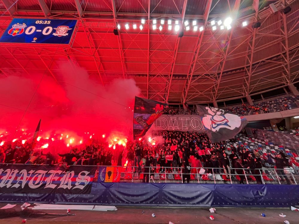Atmosferă incendiară în Ghencea! Fanii Stelei au pregătit un show pirotehnic pentru derby-ul cu Rapid_8