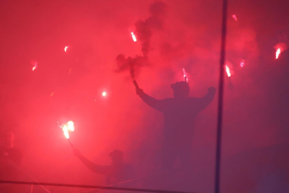 Atmosferă incendiară în Ghencea! Fanii Stelei au pregătit un show pirotehnic pentru derby-ul cu Rapid_10