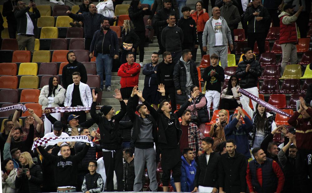 Un strigăt din vechea Troie, pe Arena Națională. Rapidiștii au sărbătorit cu fanii, după victoria cu FCSB_45