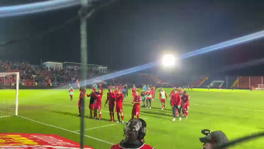 Imaginile bucuriei la Arad, după ce UTA a învins-o pe Dinamo București în prelungiri_1