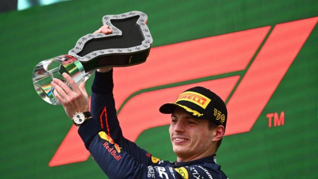 
	Decizie finală la Red Bull Racing. Cine va fi colegul lui Max Verstappen în 2024

