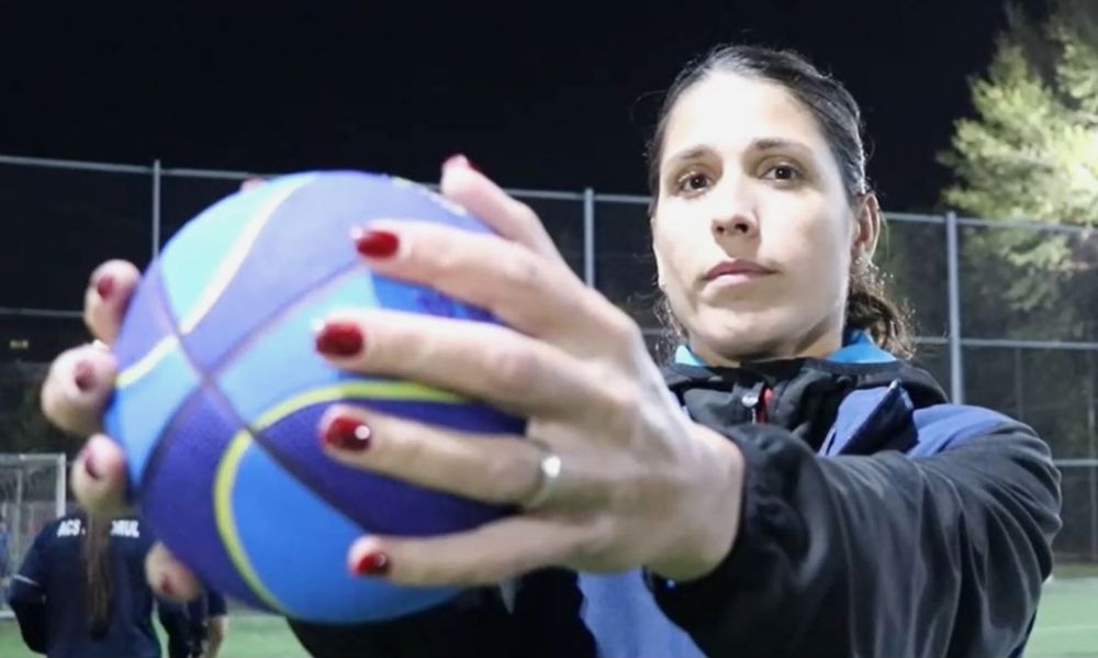 O așteaptă pe Cristina Neagu la fotbal: "Cred că am face echipă bună. Handbalistele joacă foarte bine fotbal"_15