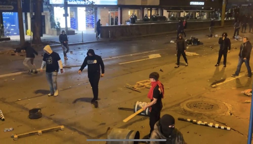 Zeci de răniți și arestați în urma incidentelor violente de la Sofia! A fost haos pe străzi la meciul Bulgaria - Ungaria_6