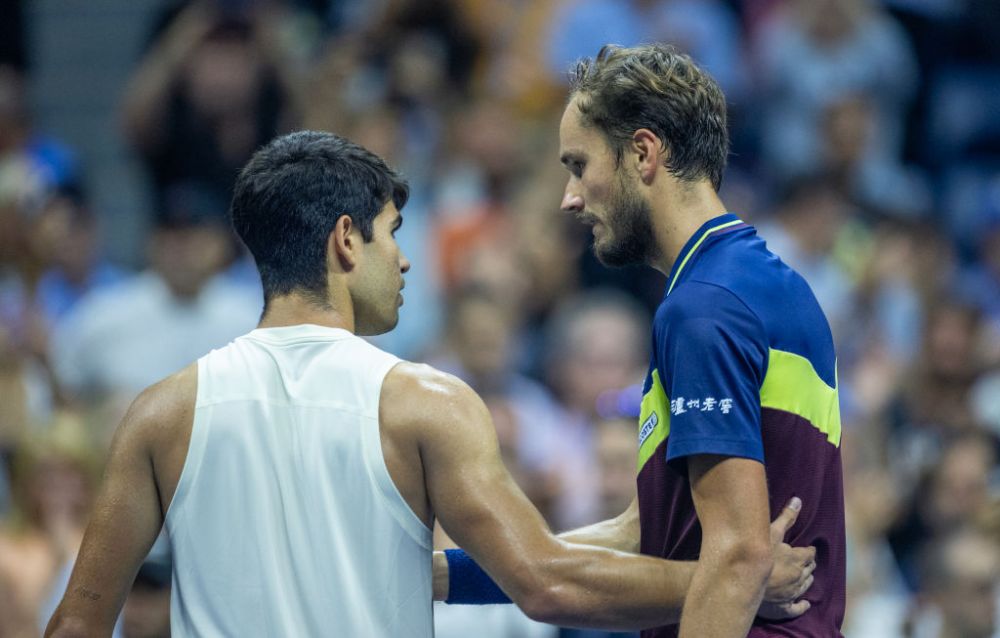 Carlos Alcaraz, doar o umbră: Novak Djokovic l-a învins cu 6-3, 6-2, în semifinalele Turneului Campionilor_40