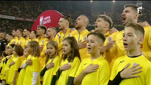 Acum ori niciodată! Imagini emoționante: cum au trăit tricolorii imnul României cântat de Andra pe Arena Națională _14
