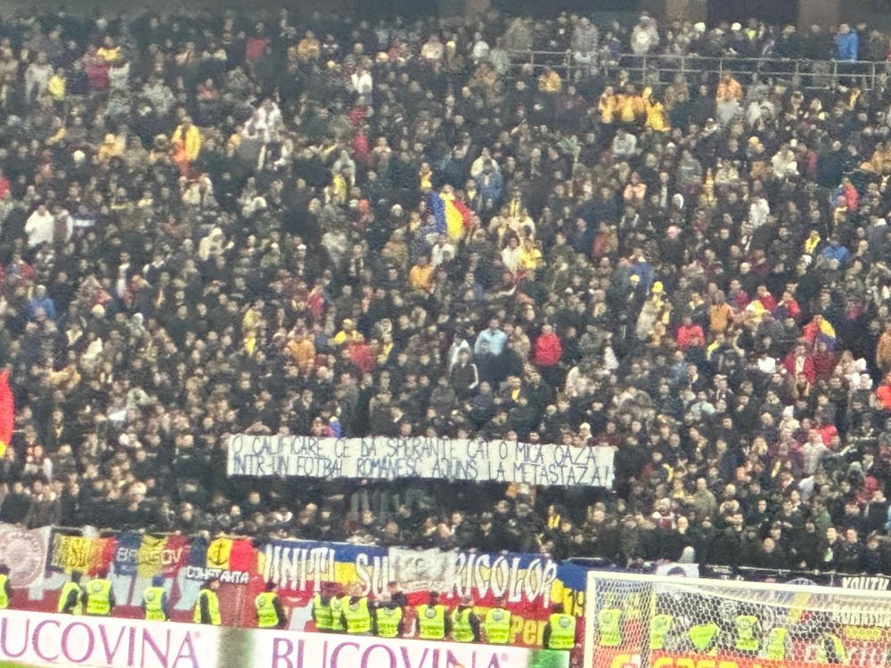 Mesajul cu venin afișat de suporteri pe finalul meciului România - Elveția _2