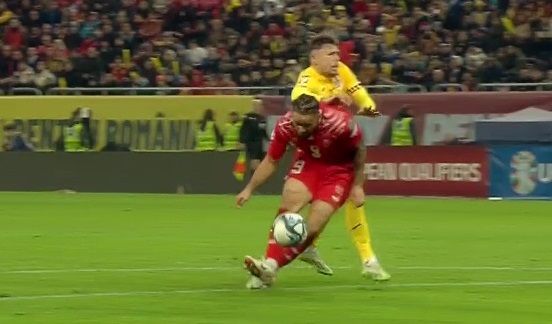 Elvețienii se plâng de arbitraj după eșecul cu România: "Fault evident! Ne-a fost refuzat un penalty"_4