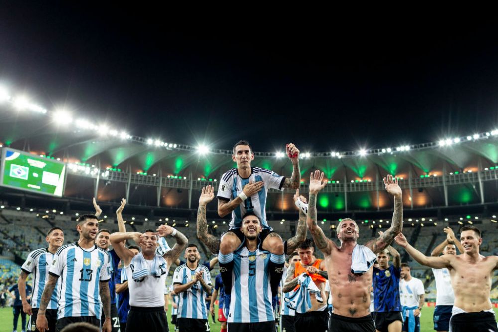 Brazilia - Argentina, oprit aproape jumătate de oră din cauza incidentelor violente. Lionel Messi a vrut să scoată echipa de pe teren_9