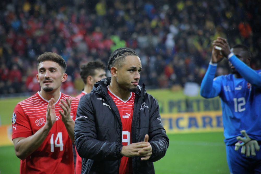 Gest frumos al fotbaliștilor Elveției, la finalul meciului cu România_30