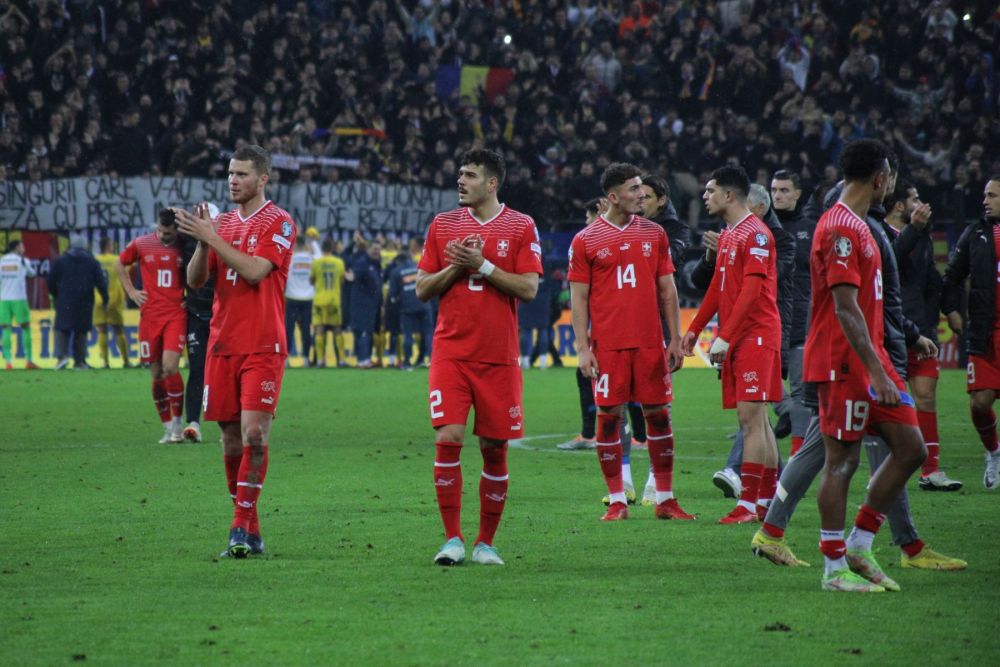 Gest frumos al fotbaliștilor Elveției, la finalul meciului cu România_6