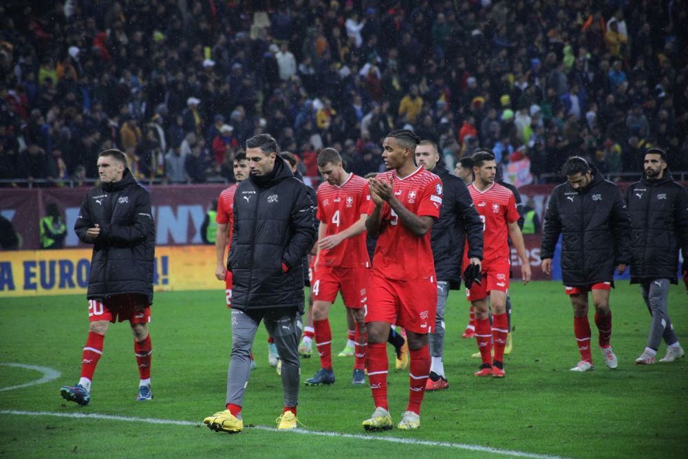 Gest frumos al fotbaliștilor Elveției, la finalul meciului cu România_10