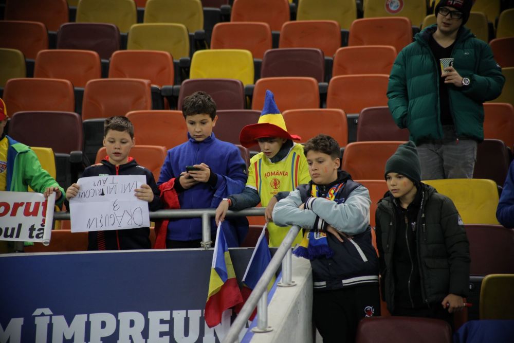 Bannerul haios de la România - Elveția, care i-a făcut pe mulți spectatori să zâmbească_13