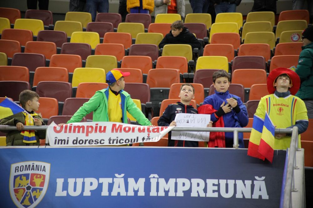 Bannerul haios de la România - Elveția, care i-a făcut pe mulți spectatori să zâmbească_14