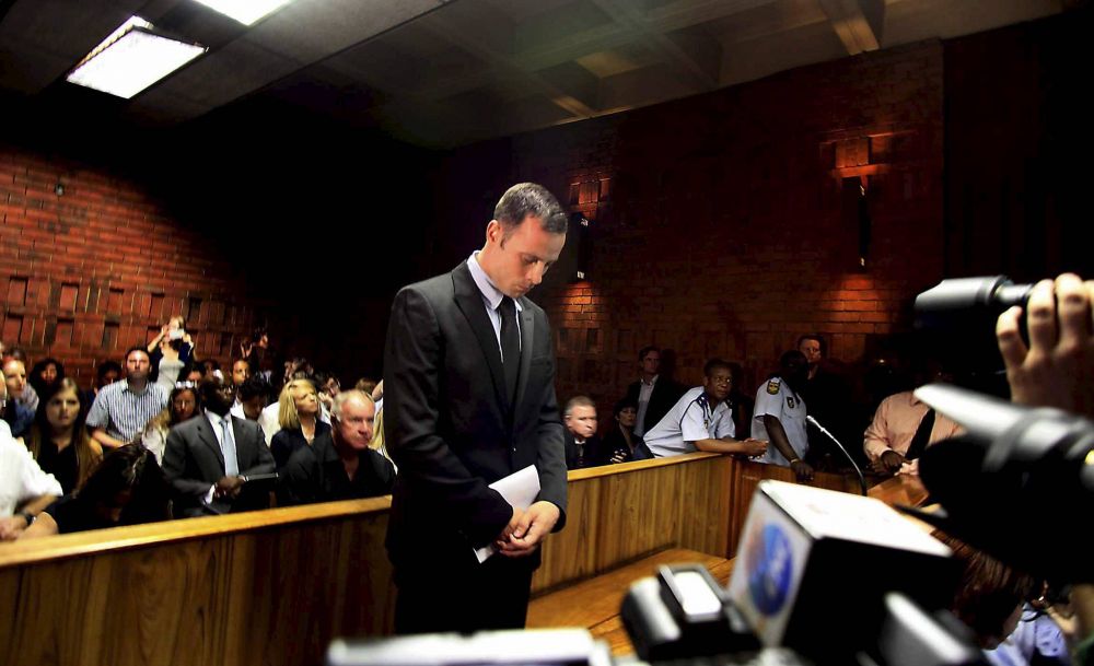 Oscar Pistorius poate ieși din închisoare la 7 ani de la crima care a șocat! Mama victimei nu se mai opune, dar fostul atlet e amenințat cu moartea _1