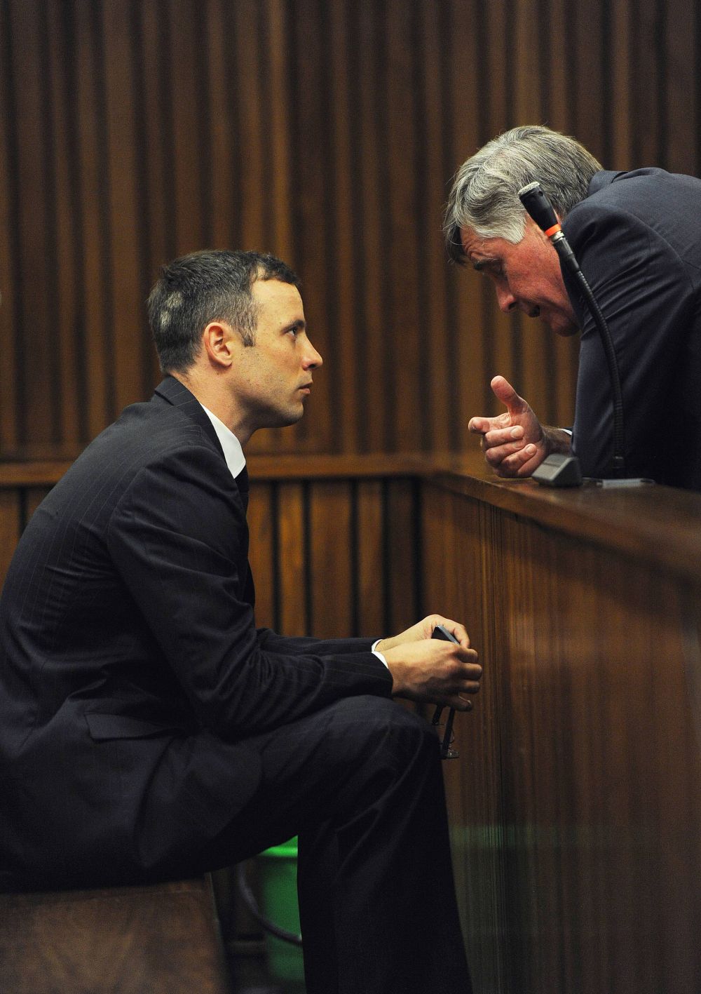 Oscar Pistorius poate ieși din închisoare la 7 ani de la crima care a șocat! Mama victimei nu se mai opune, dar fostul atlet e amenințat cu moartea _5