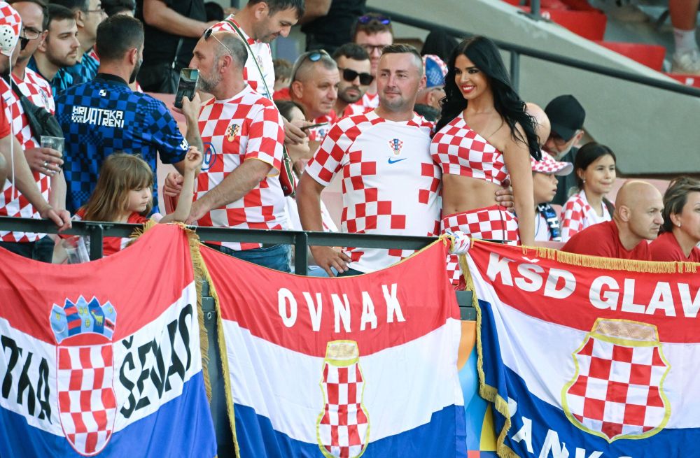 Ivana Knoll nu se dezminte după ce Croația s-a calificat la EURO 2024. Promisiunea celei mai cunoscute susținătoare a naționalei_32