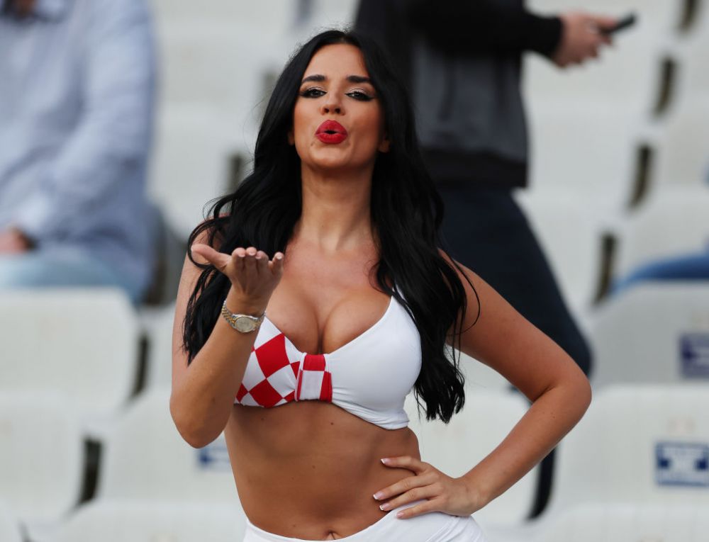 Ivana Knoll nu se dezminte după ce Croația s-a calificat la EURO 2024. Promisiunea celei mai cunoscute susținătoare a naționalei_63
