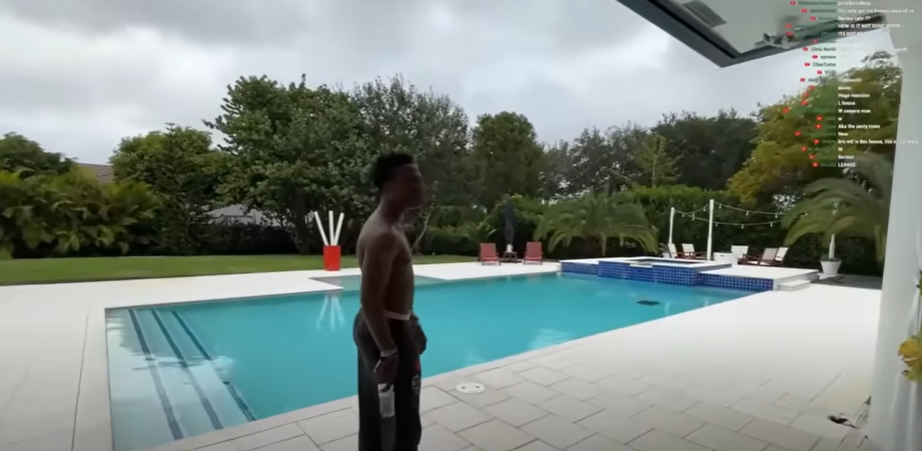 Celebrul YouTuber iShowSpeed și-a arătat casa de 10 milioane de dolari cumpărată la doar 18 ani! Cum arată vila fanului lui Cristiano Ronaldo_13