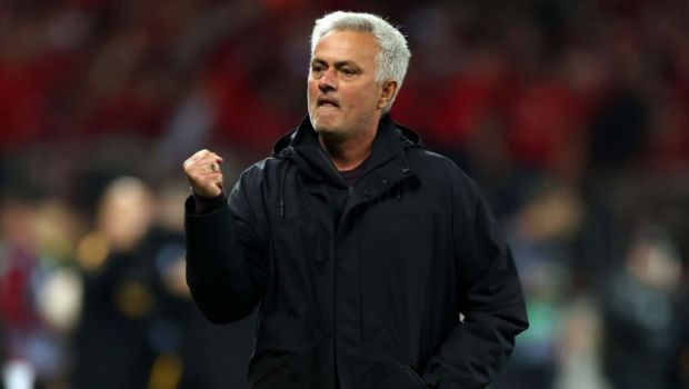 
	Mister Money in the Bank! Câți bani încasează Jose Mourinho după ce a fost demis de AS Roma
