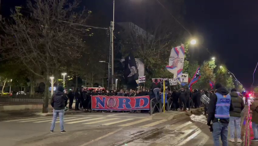 Suporterii FCSB s-au întâlnit la 3 grade Celsius și au defilat spre Arena Națională! Atmosferă incendiară pe străzile din București_6