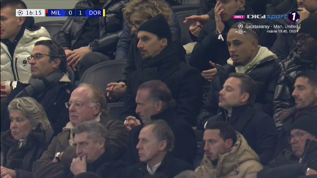 Zlatan Ibrahimovic s-a îmbrăcat bine și și-a făcut apariția pe "San Siro", la AC Milan - Borussia Dortmund_30