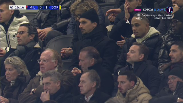 Zlatan Ibrahimovic s-a îmbrăcat bine și și-a făcut apariția pe "San Siro", la AC Milan - Borussia Dortmund_31