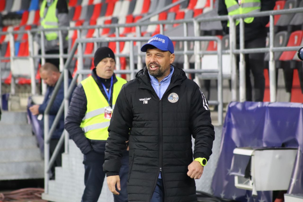 Primul antrenor contactat de Dinamo, după plecarea lui Burcă: "Simt că trebuie să rămân la actuala echipă"_2