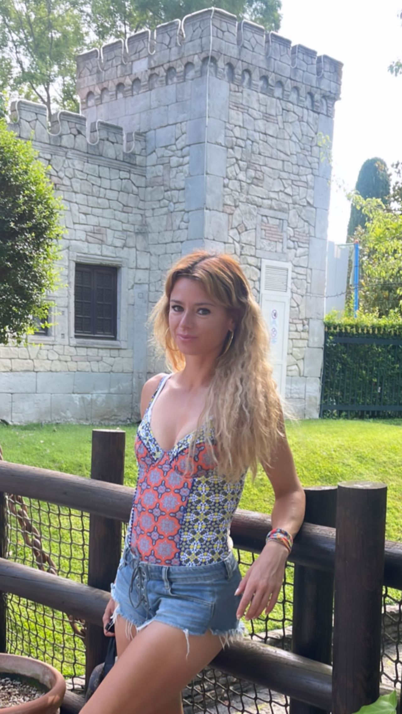 „Barbie Giorgi” lovește din nou: cum s-a pozat jucătoarea italiană de tenis în vacanță _13