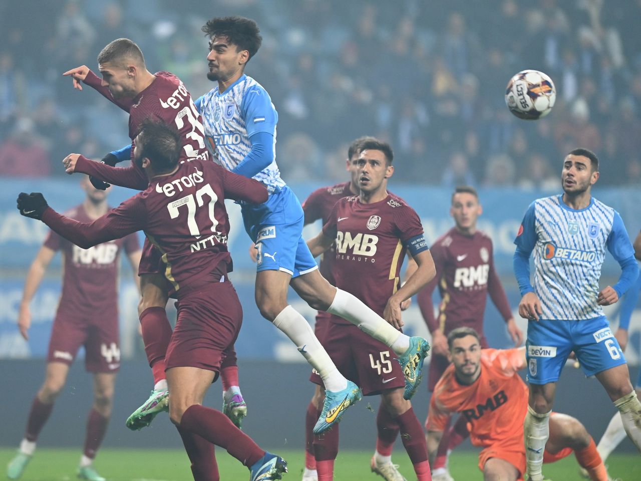 Pentru ce sume luptă CFR Cluj și Corvinul Hunedoara în preliminariile Conference League. Cât vor primi dacă se califică_4