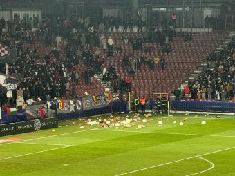 
	Fanii lui CFR Cluj au aruncat cu jucării pe teren la meciul cu FCSB!
